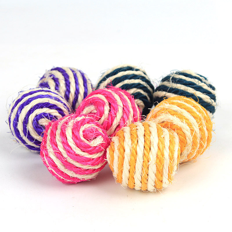 Blent10 sisal cat scratching ball toy for interactive batting and indoor play