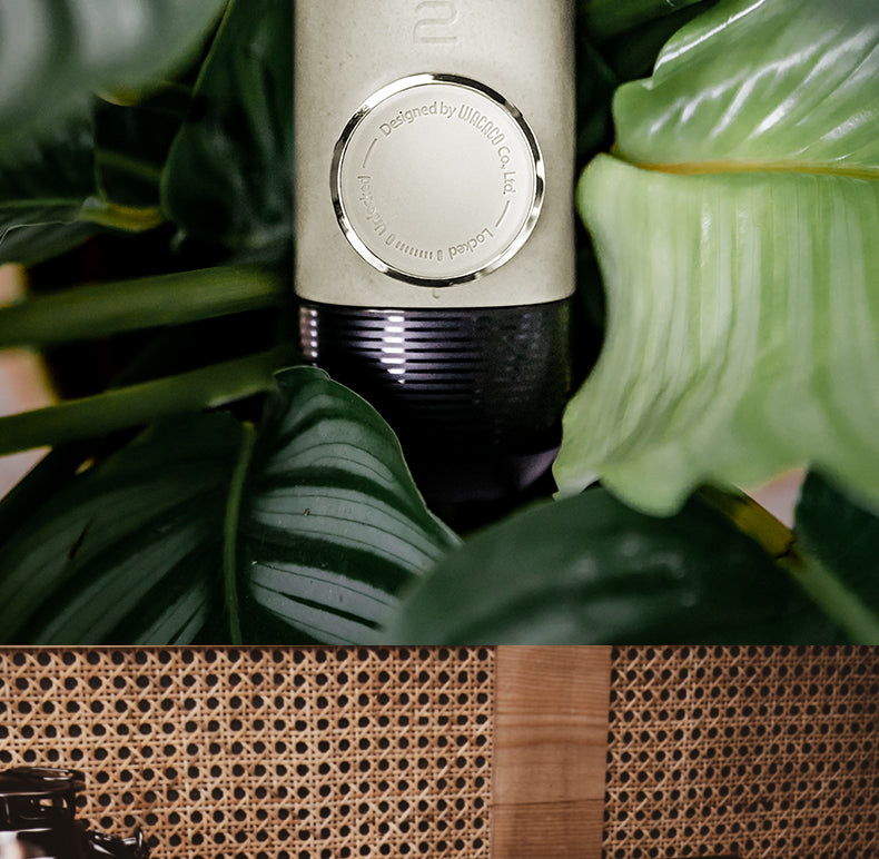 Blent10 portable capsule coffee machine with manual pressure espresso brewing design