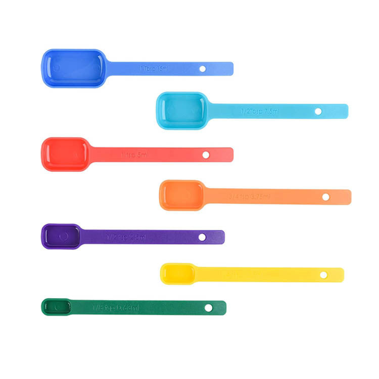 Blent10 15-Piece Plastic Measuring Cup &amp; Spoon Set with Scales